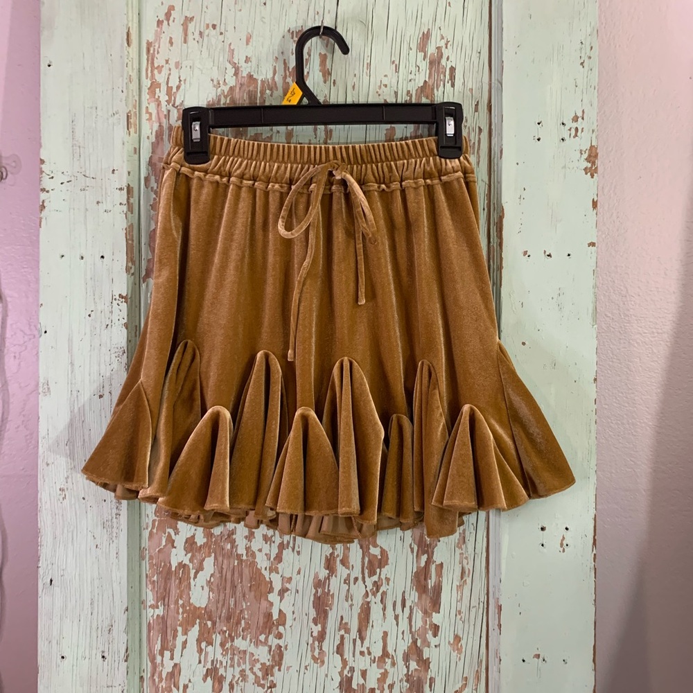 Women’s Moonflower crushed velvet brown/gold ruffled mini skirt size S